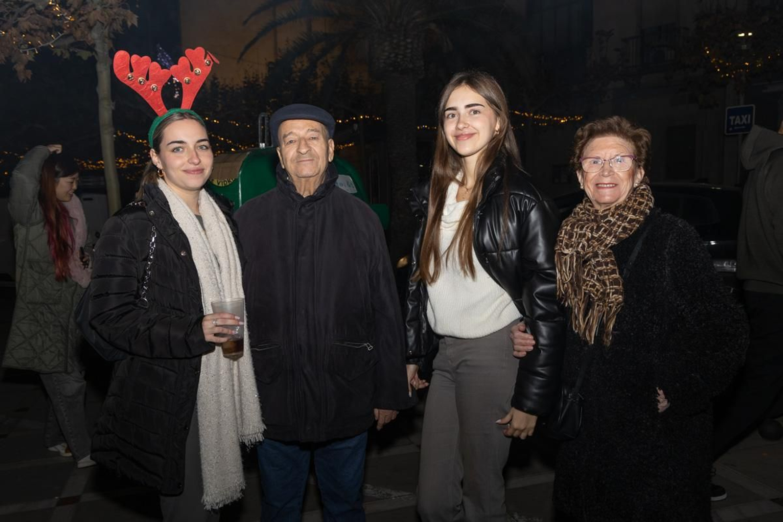 Zambomba de la Hermandad de la Buena Muerte y actuación de Maria Soledad