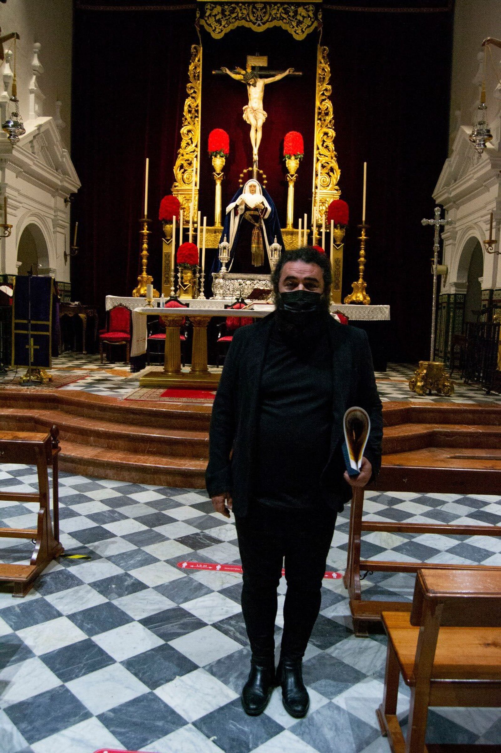 El Sevilla ante las imágenes de San Bernardo.
