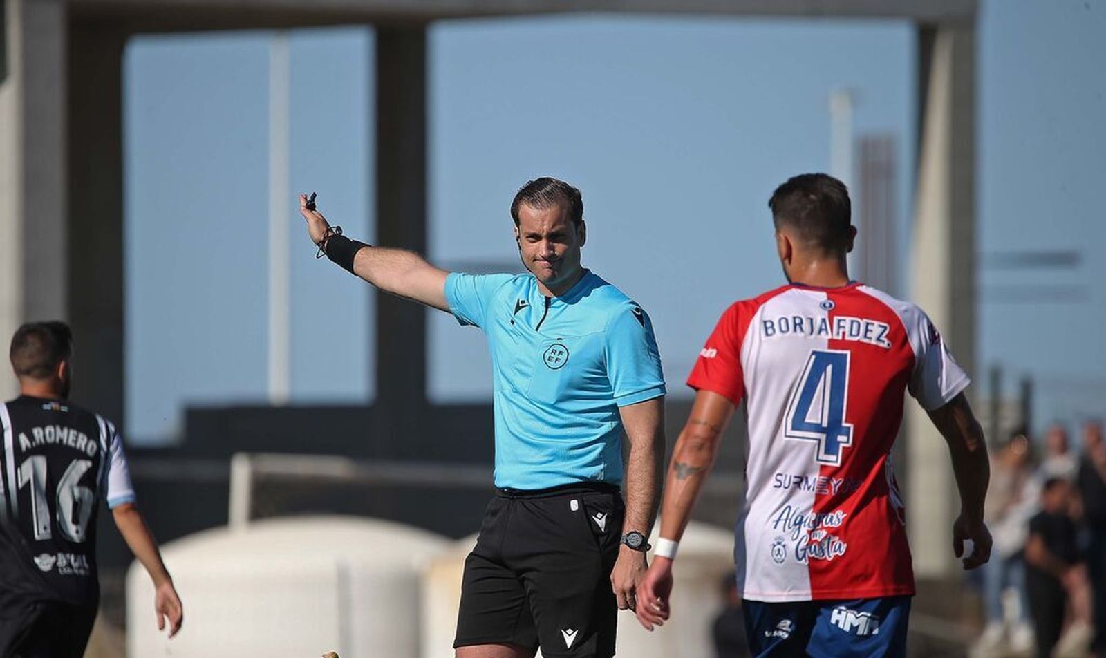 Alberola Rojas, en el último Clásico comarcal.