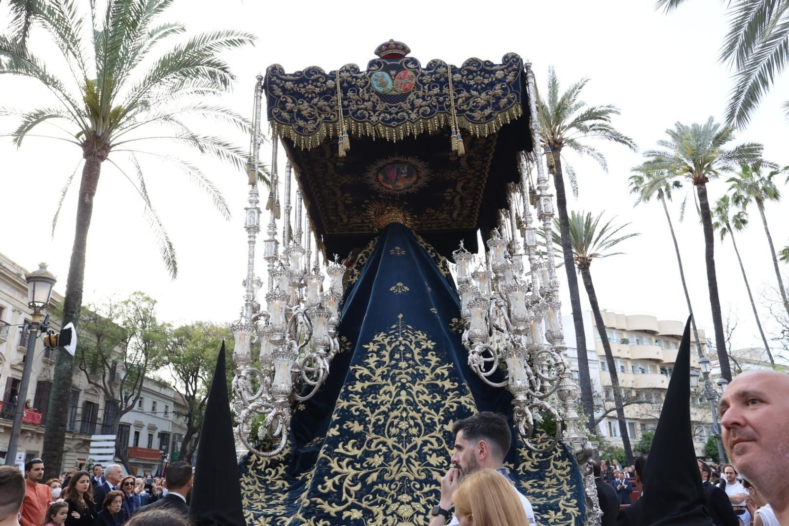 Jueves Santo en Jerez: imágenes de la Hermandad de la Oración en el Huerto
