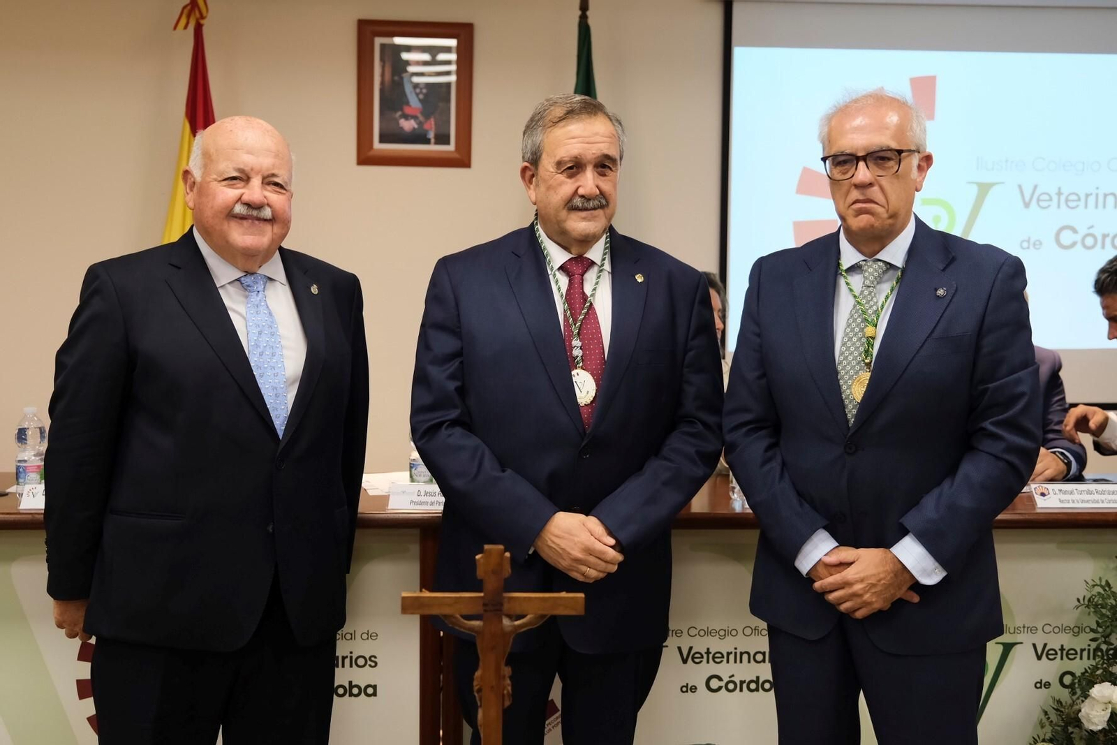 La toma de posesión de la nueva junta directiva del Colegio de Veterinarios de Córdoba, en imágenes