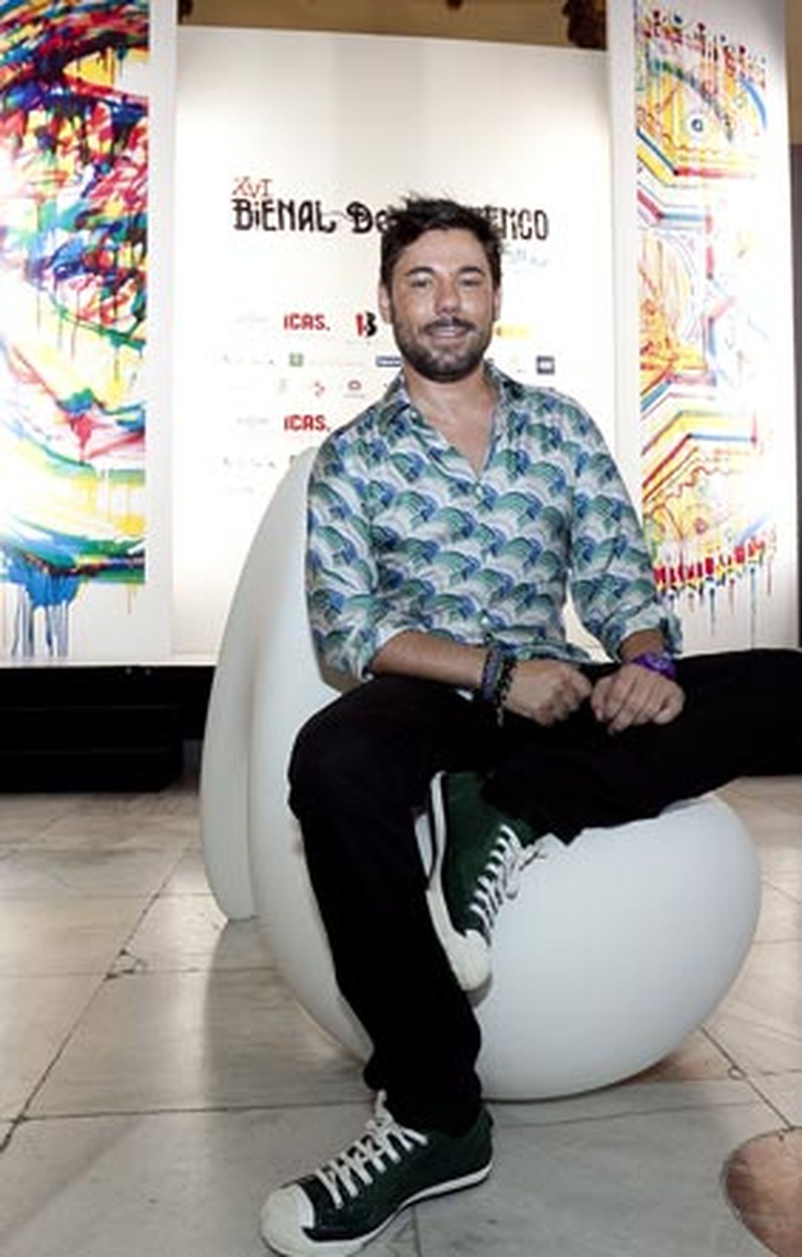 Todos con Poveda (en la foto)