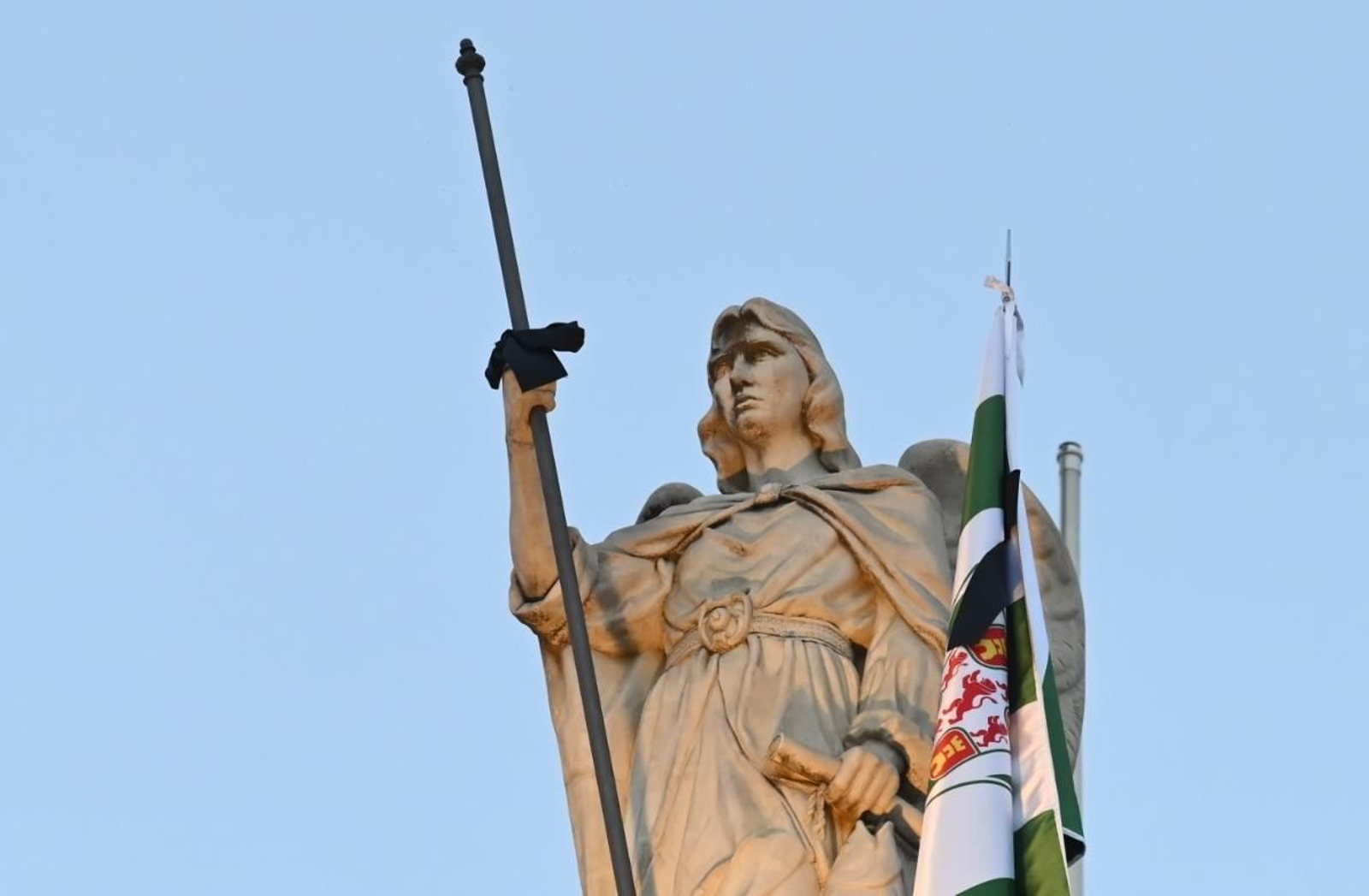 El homenaje del Córdoba CF a Álvaro Prieto a las puertas de El Arcángel, en imágenes