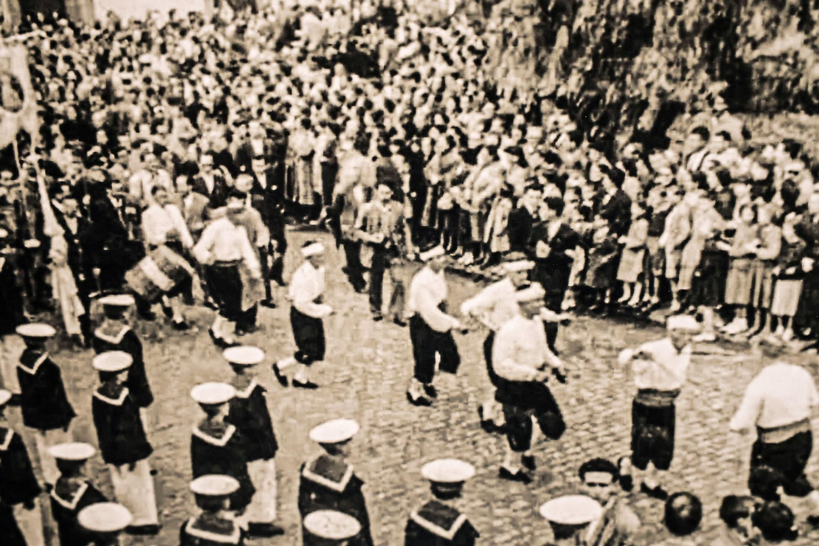 Imágenes de la Inauguración de la exposición 'Magna. Procesiones Marianas históricas en Huelva'