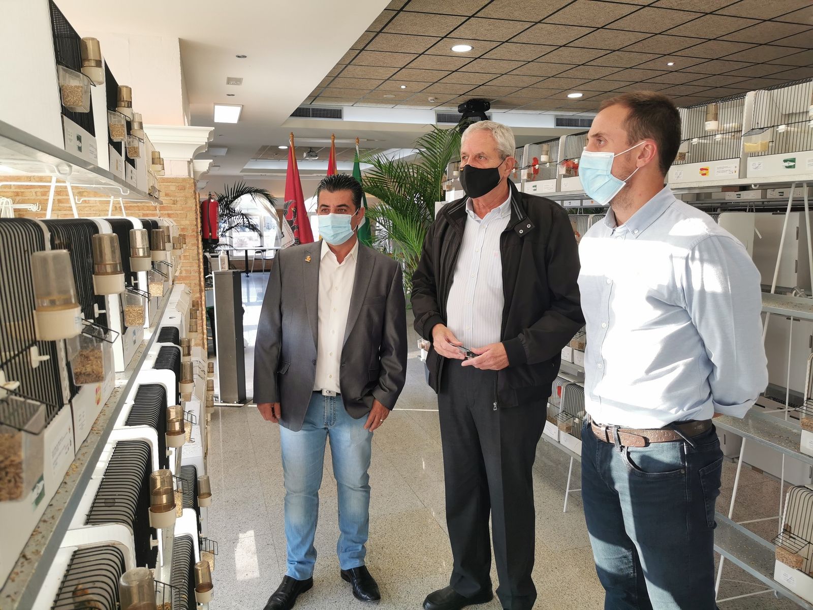 La primera Exposición de Ornitología de Vera, abierta al público durante todo el fin de semana