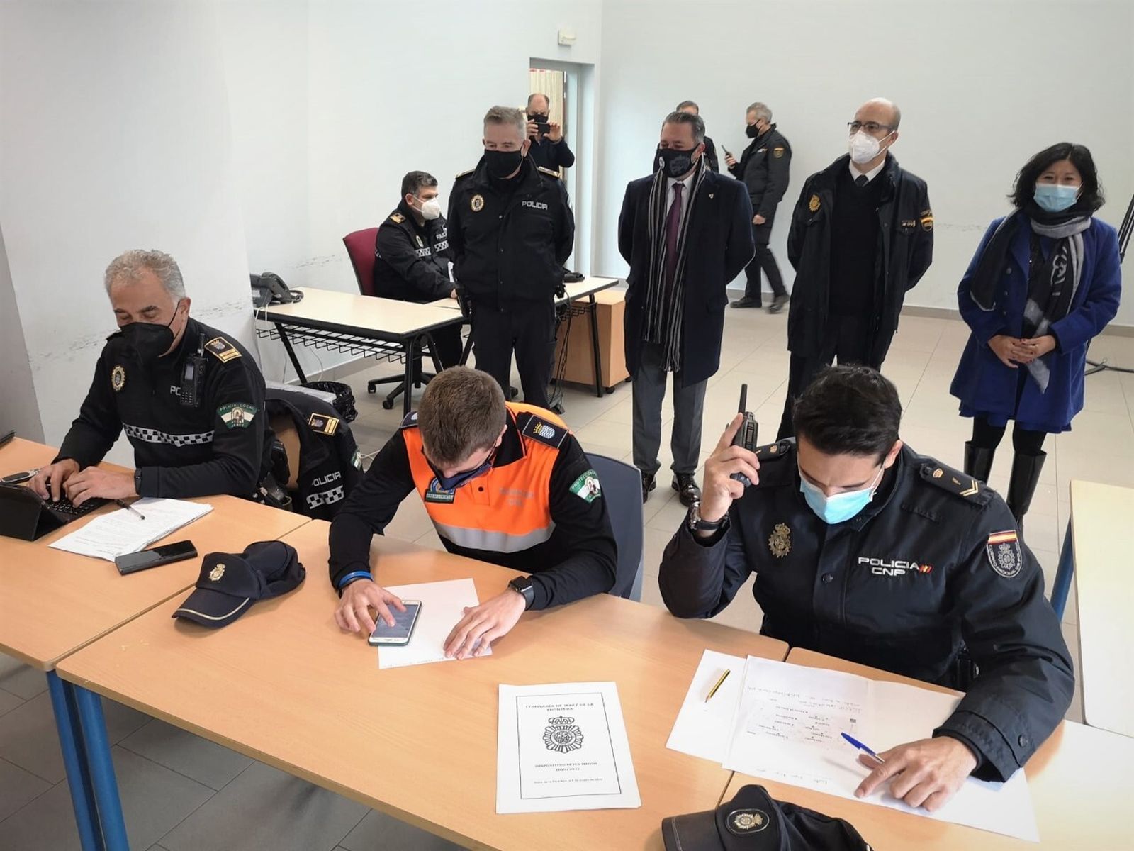 Rubén Pérez, delegado de Seguridad, en su visita al CECOP.