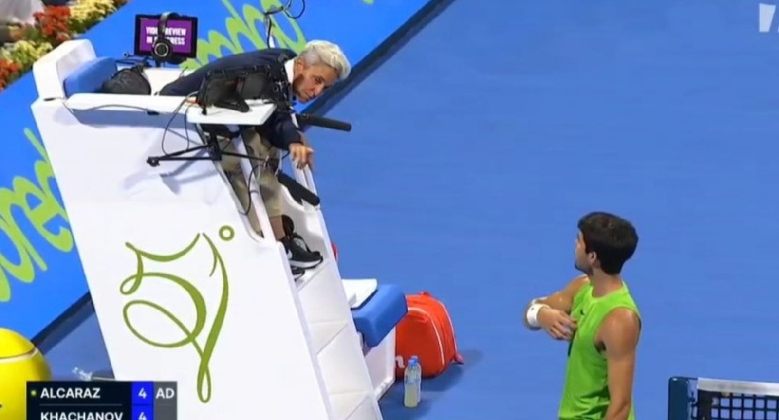 Alcaraz discute con la juez de silla croata Marija Cicak