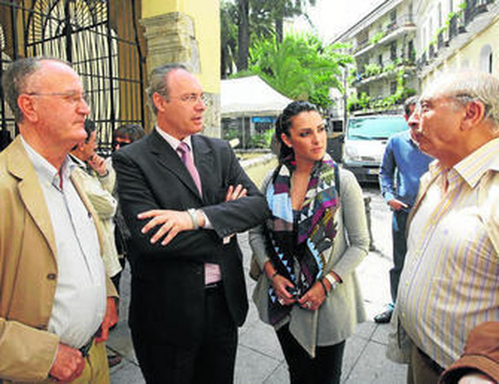 Juan Pablo Durán durante su visita a la sede de Emet Arco Iris.