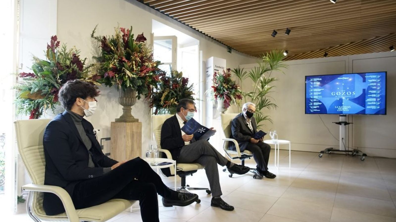 Presentación de Los Gozos de Diciembre en la Fundación Cajasol con Manuel Lombo, Antonio Pulido y Luisa Garduño.