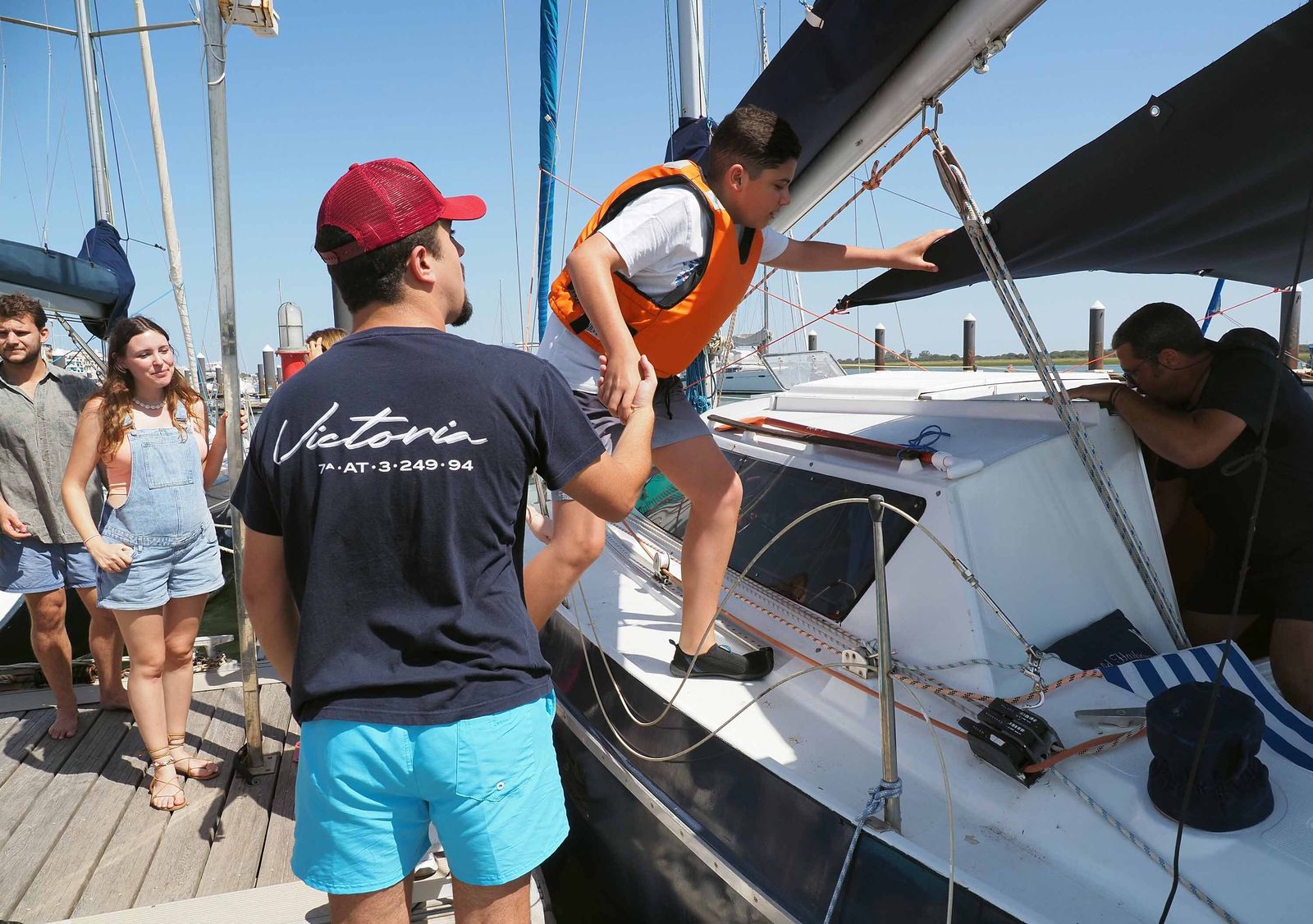 'Navega con Álvaro', la sesión de quimioterapia en Huelva, en imágenes
