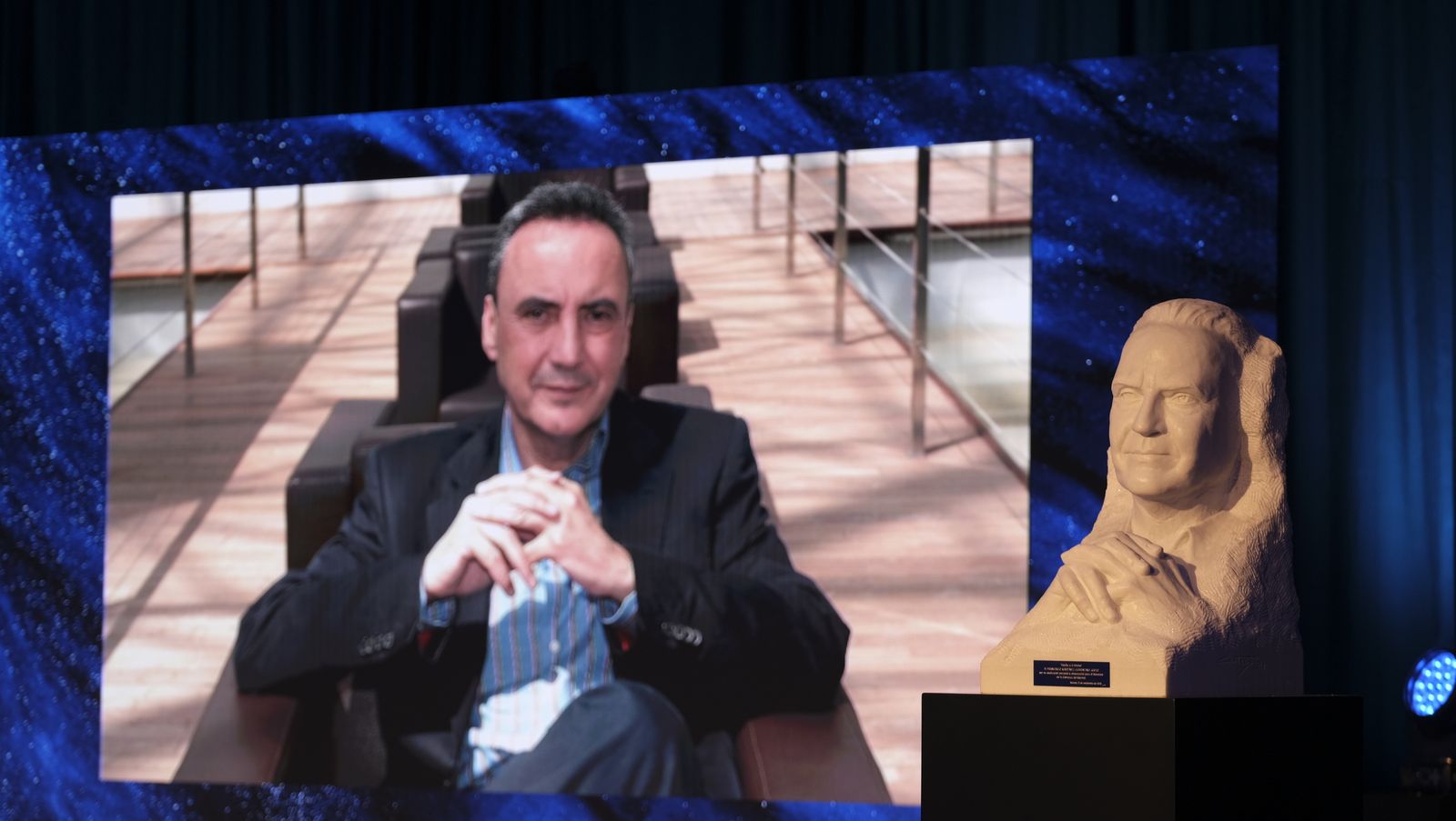 Imágenes del reconocimiento  como Presidente de Honor de la Asociación de Empresarios del Mármol, Francisco Martínez Cosentino