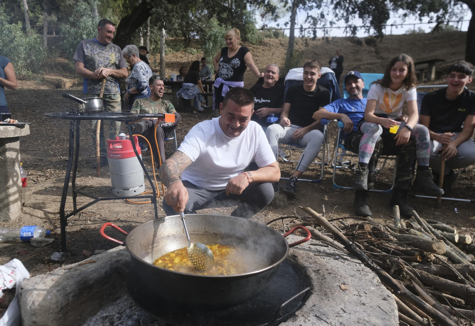 Los peroles por San Rafael en Los Villares, en imágenes