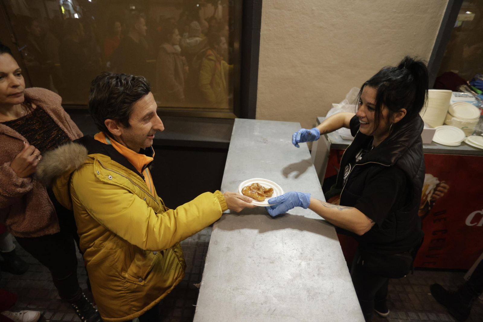 Carnaval de Cádiz 2024: Búscate entre las imágenes de la Pestiñada