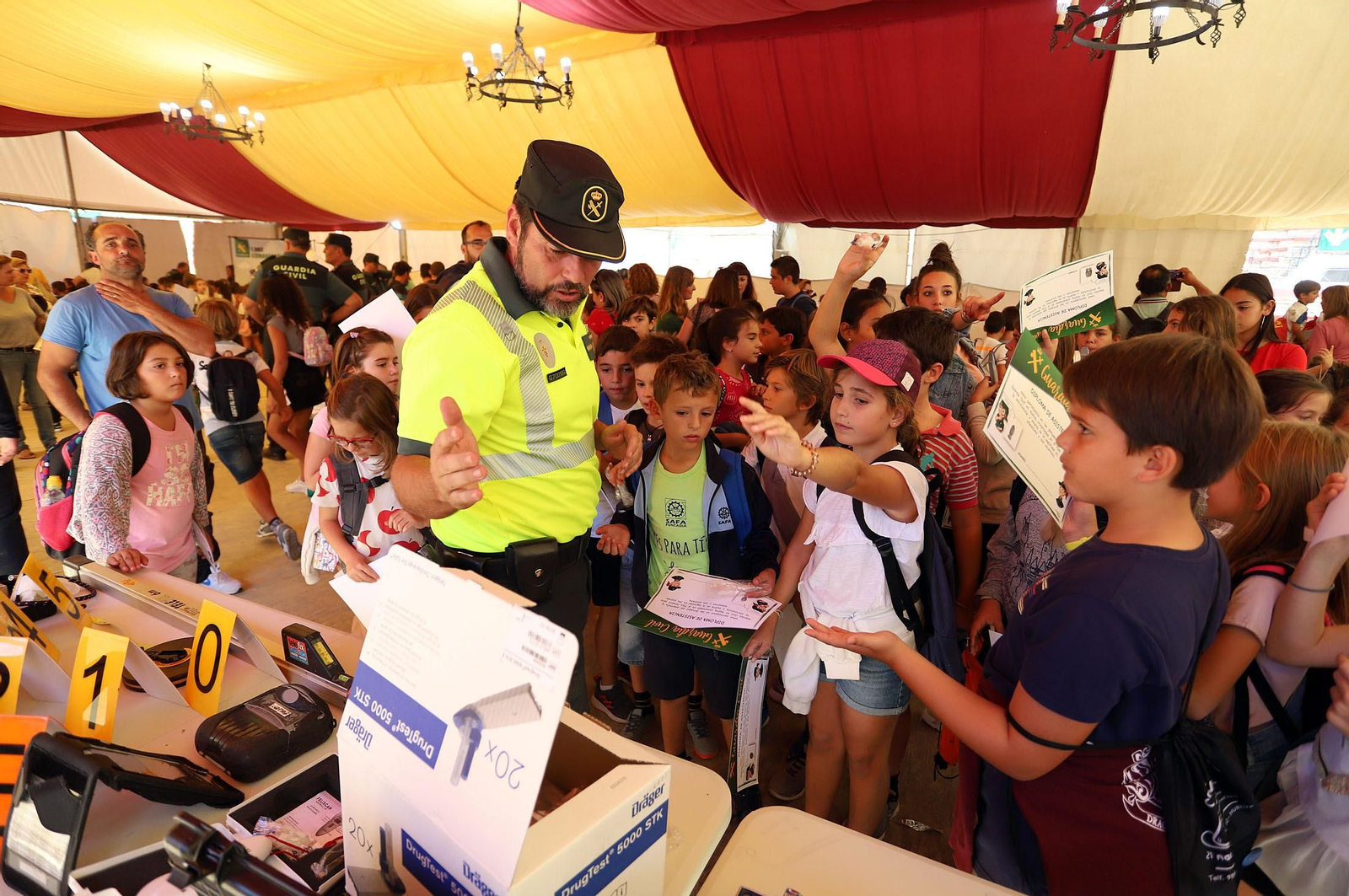 Imágenes de la jornada de puertas abiertas de la Guardia Civil
