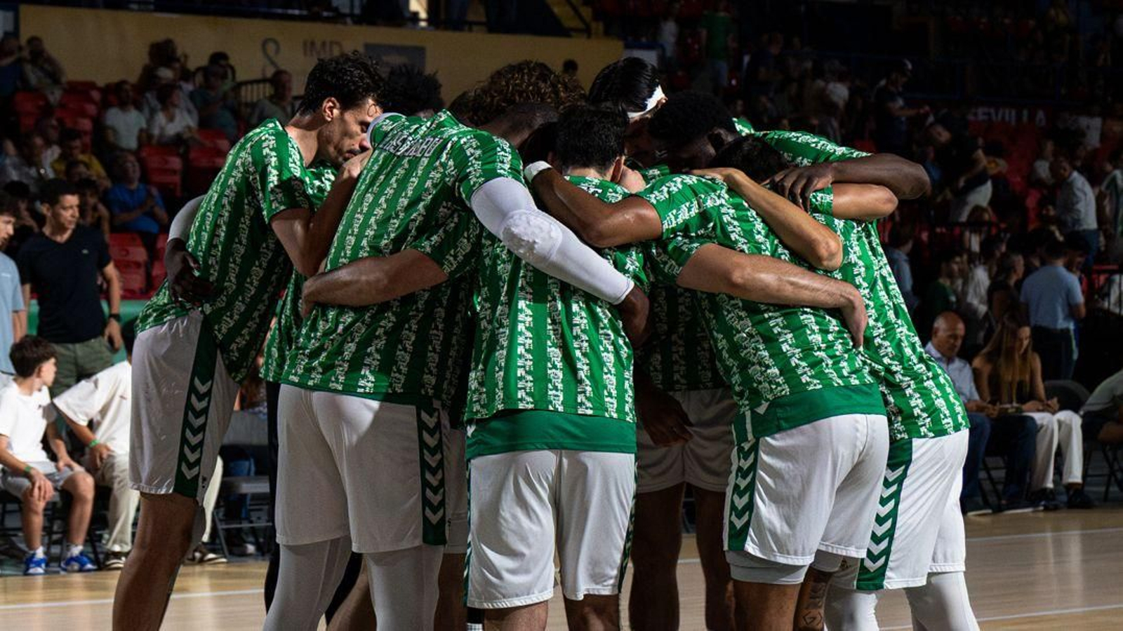 Baloncesto Sevilla antes de un encuentro
