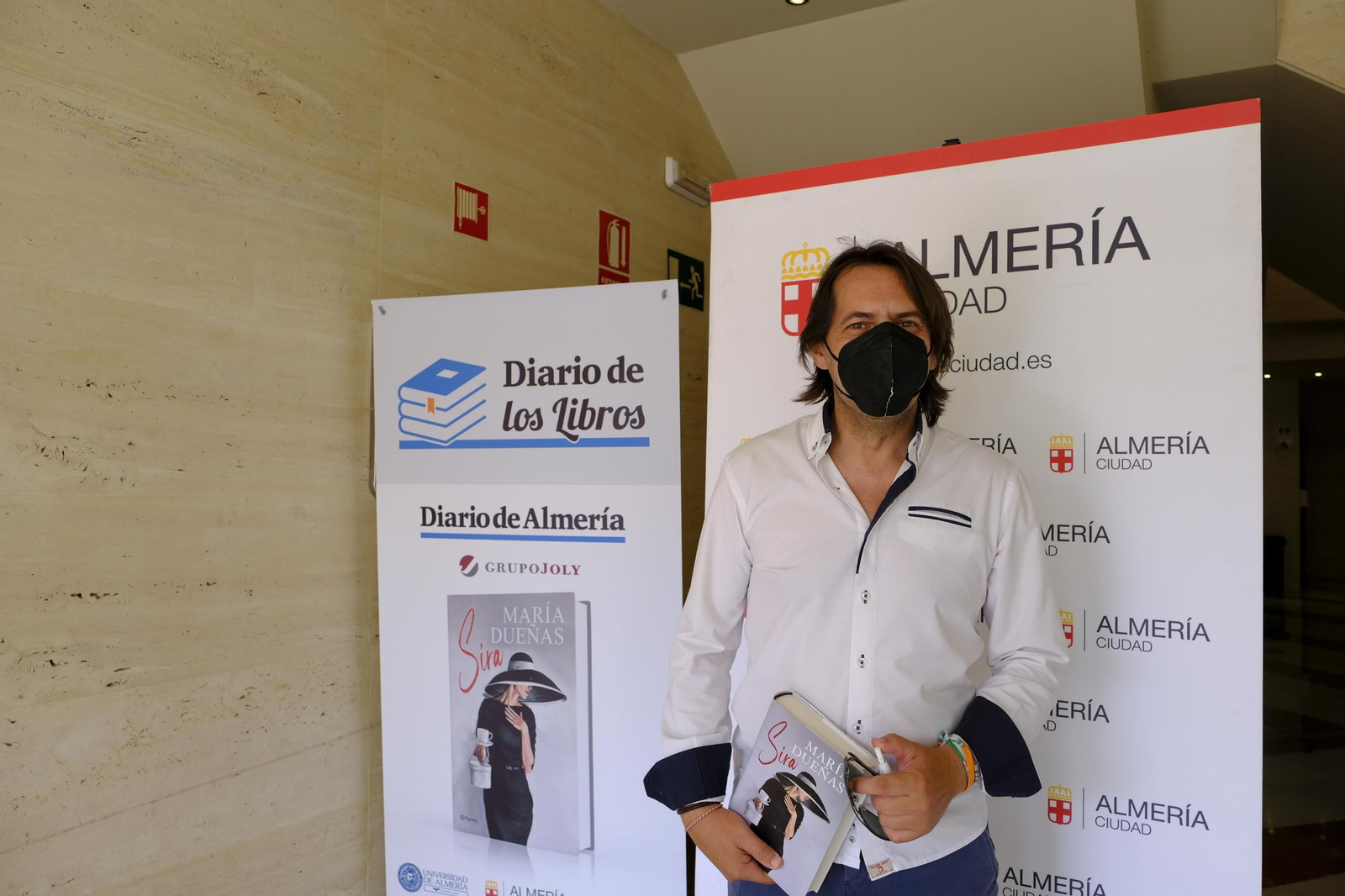 Fotogalería del Diario de los Libros, con María Dueñas. Almería