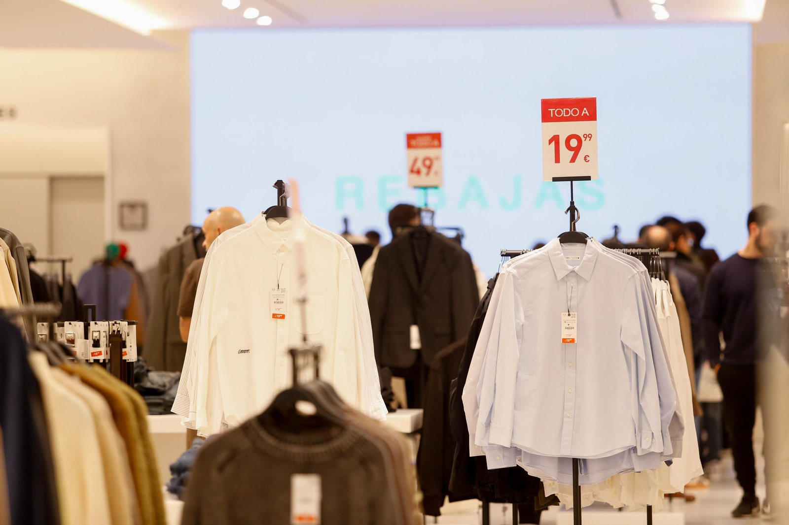 En imágenes, el inicio de las rebajas de enero en el Campo de Gibraltar