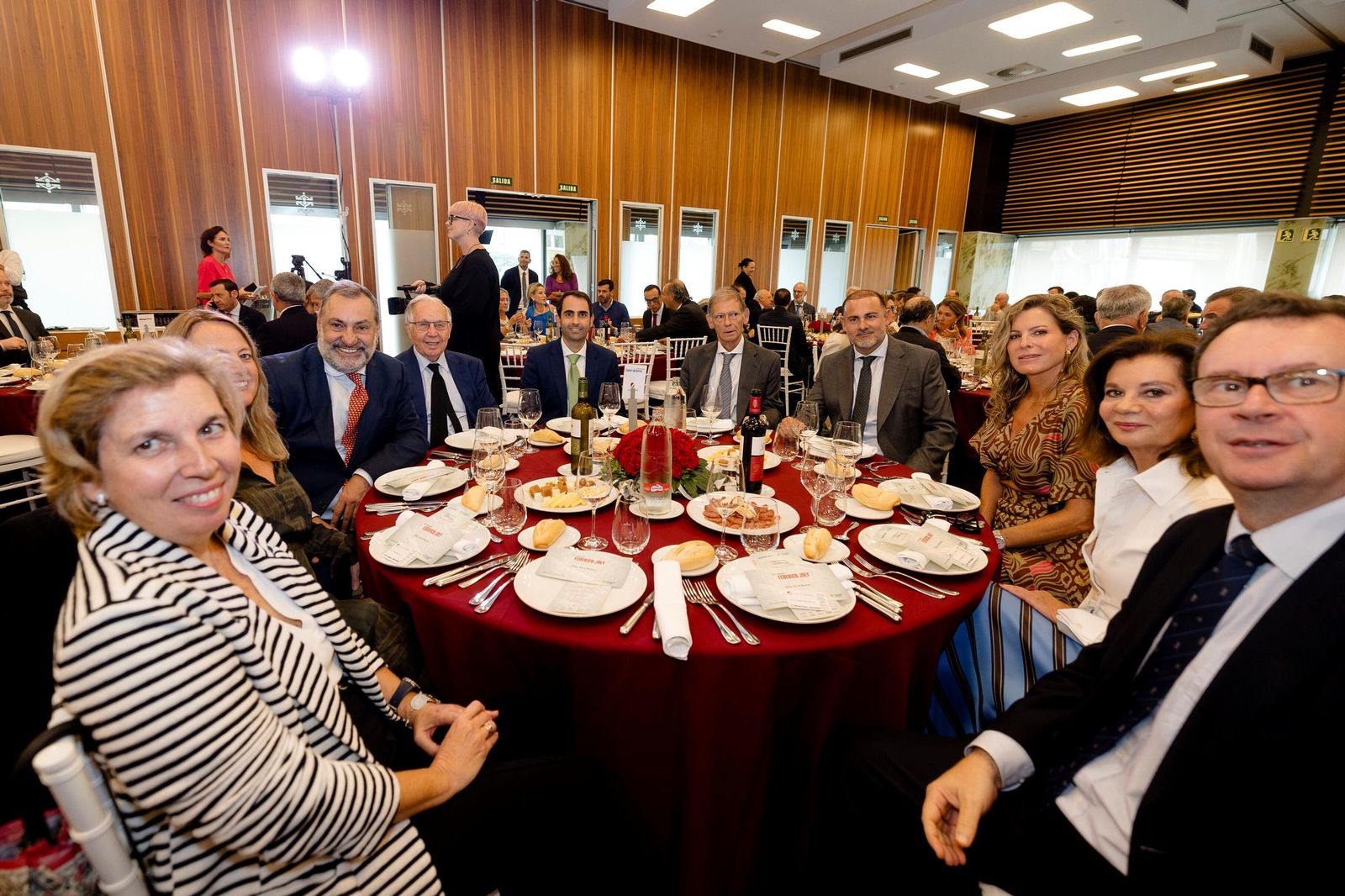 Las imágenes de la entrega del VIII Premio Federico Joly a Sara Baras en Cádiz