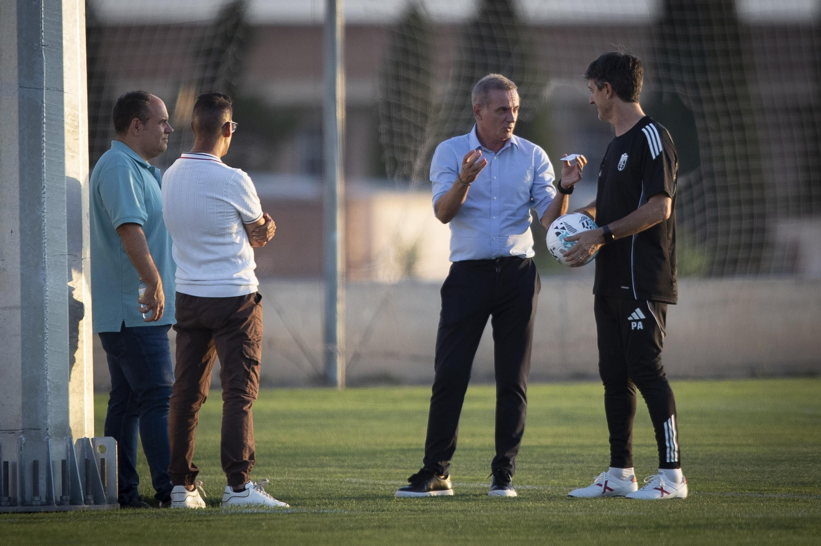 Las mejores imágenes del primer entrenamiento del Granada CF