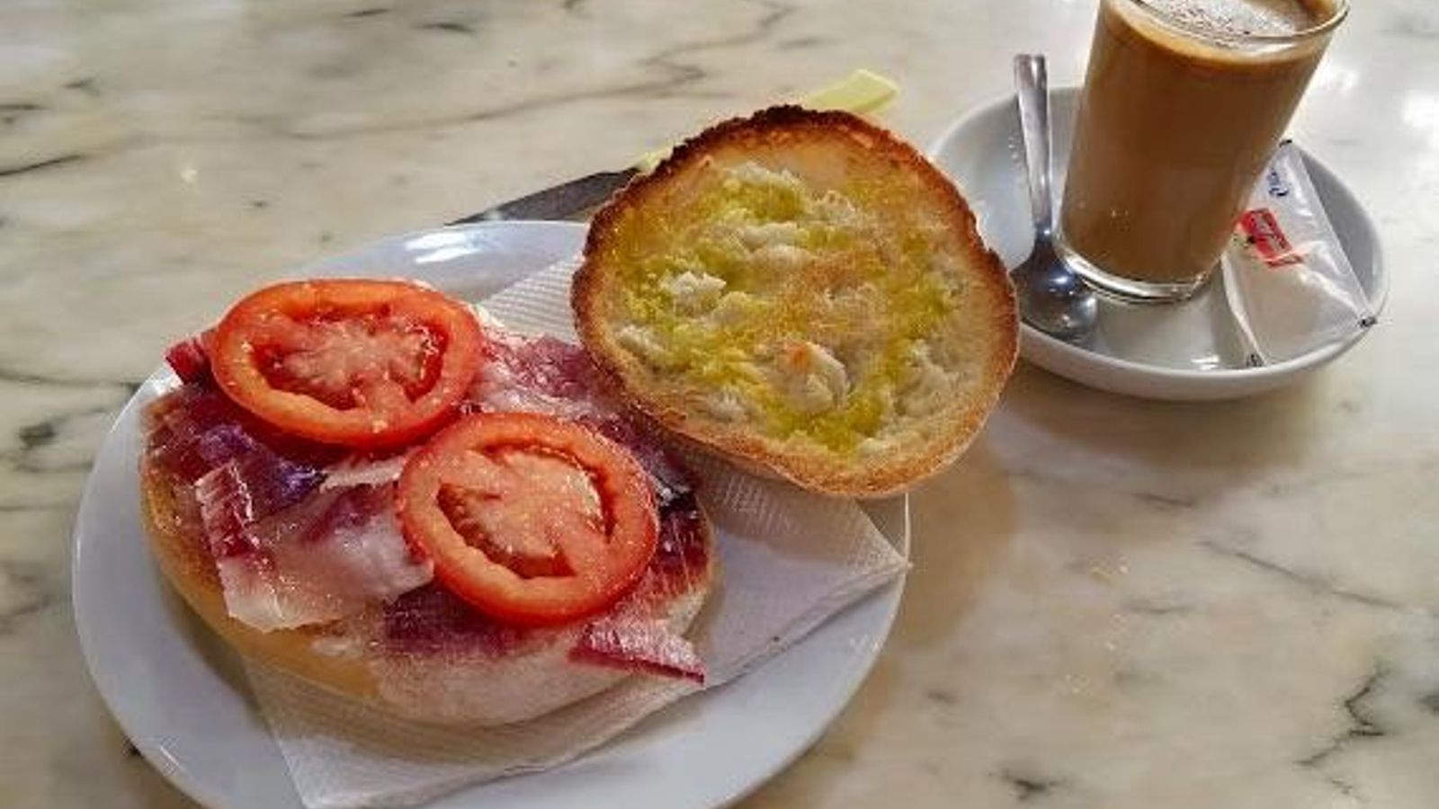 Chapó Café Bar