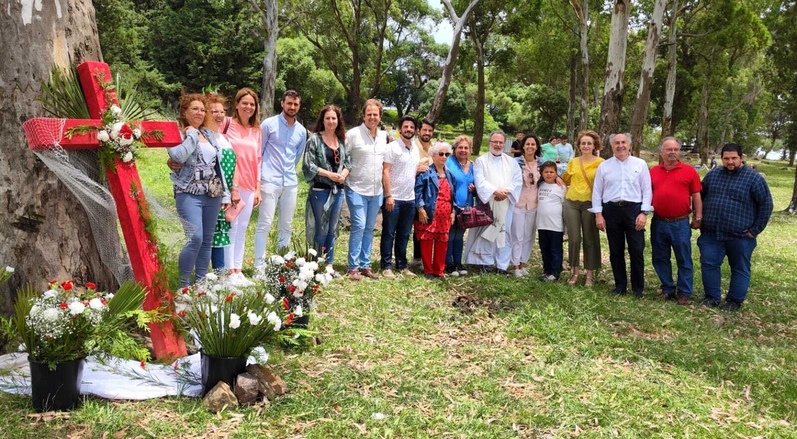 Las autoridades en la romería de Pelayo.