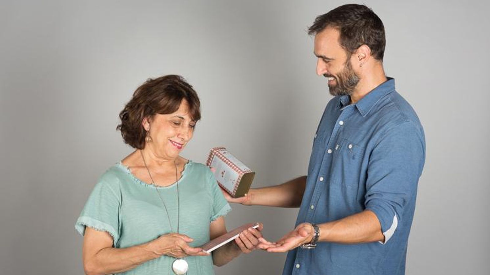 José Antonio Algarrada y Dolores Largo.