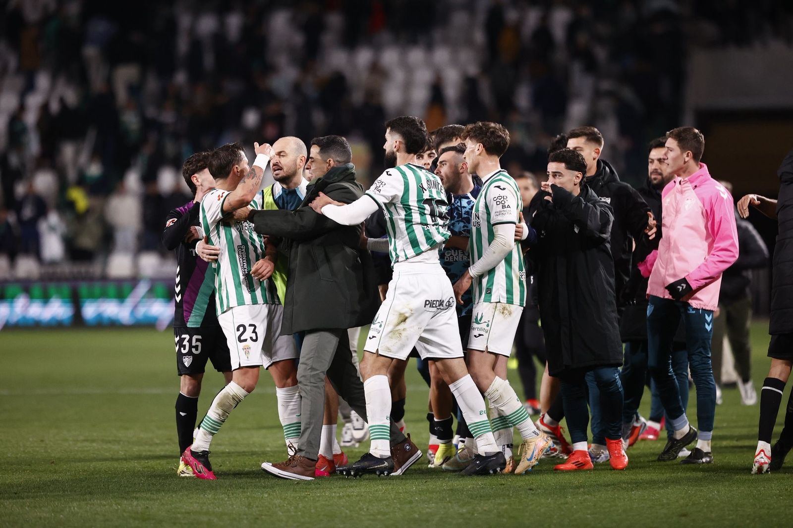 El Córdoba-Málaga CF, en fotos