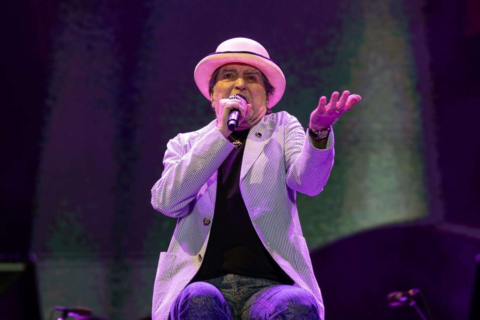 Concierto de Joaquín Sabina en su gira de despedida "Hola y Adiós"