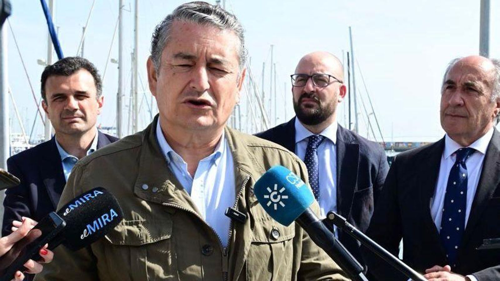 Antonio Sanz con dirigentes del PP de Cádiz  y alcaldes de la provincia.