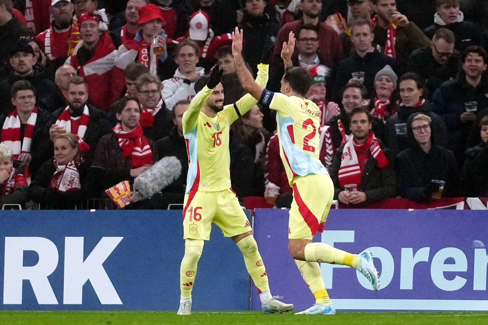 Las fotos del Dinamarca - España