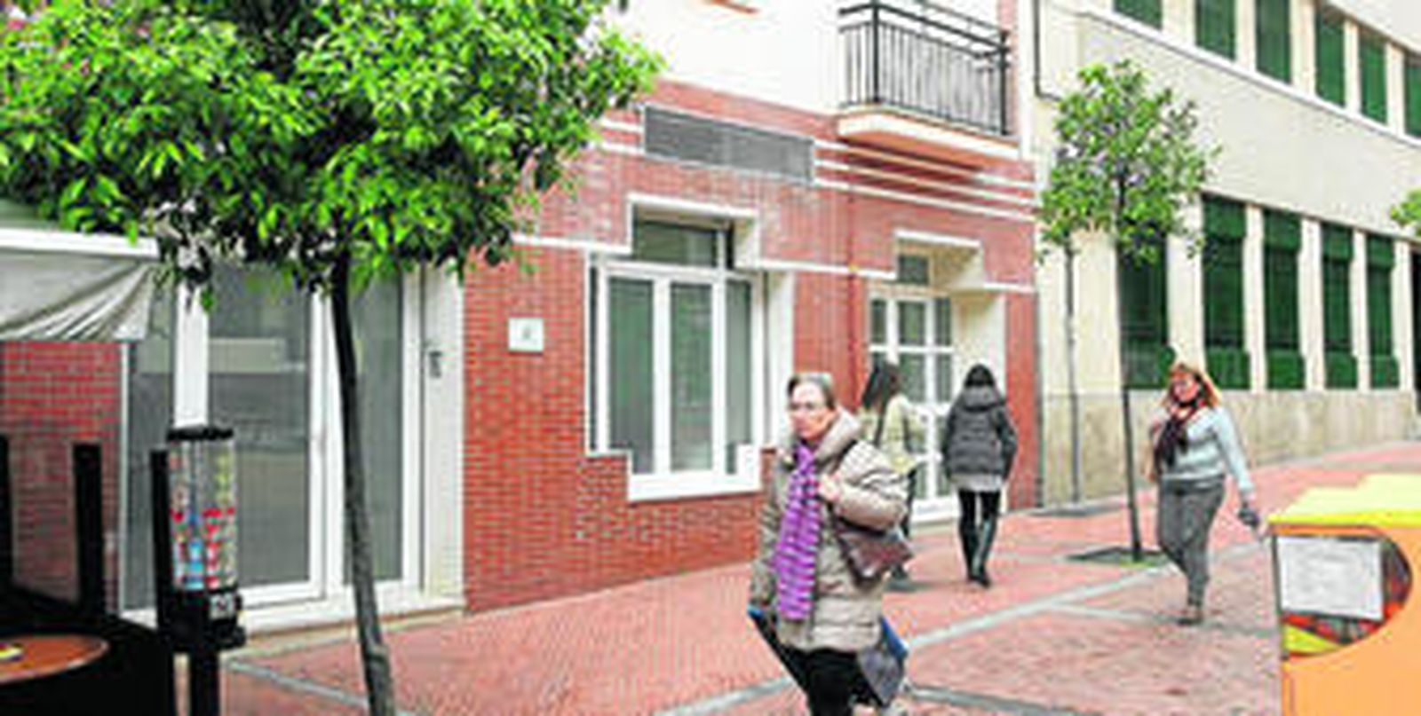 Despacho de abogados, en la calle Santa Fe, donde ayer se produjo el asalto.