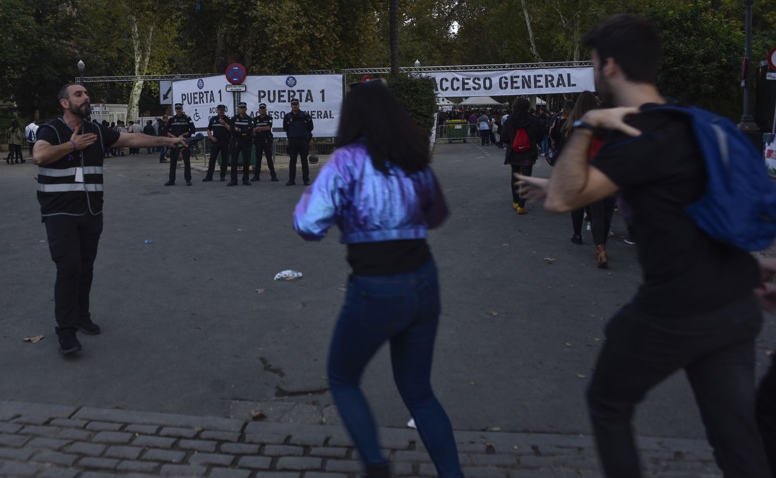 Ambiente en los accesos al concierto de Green Day