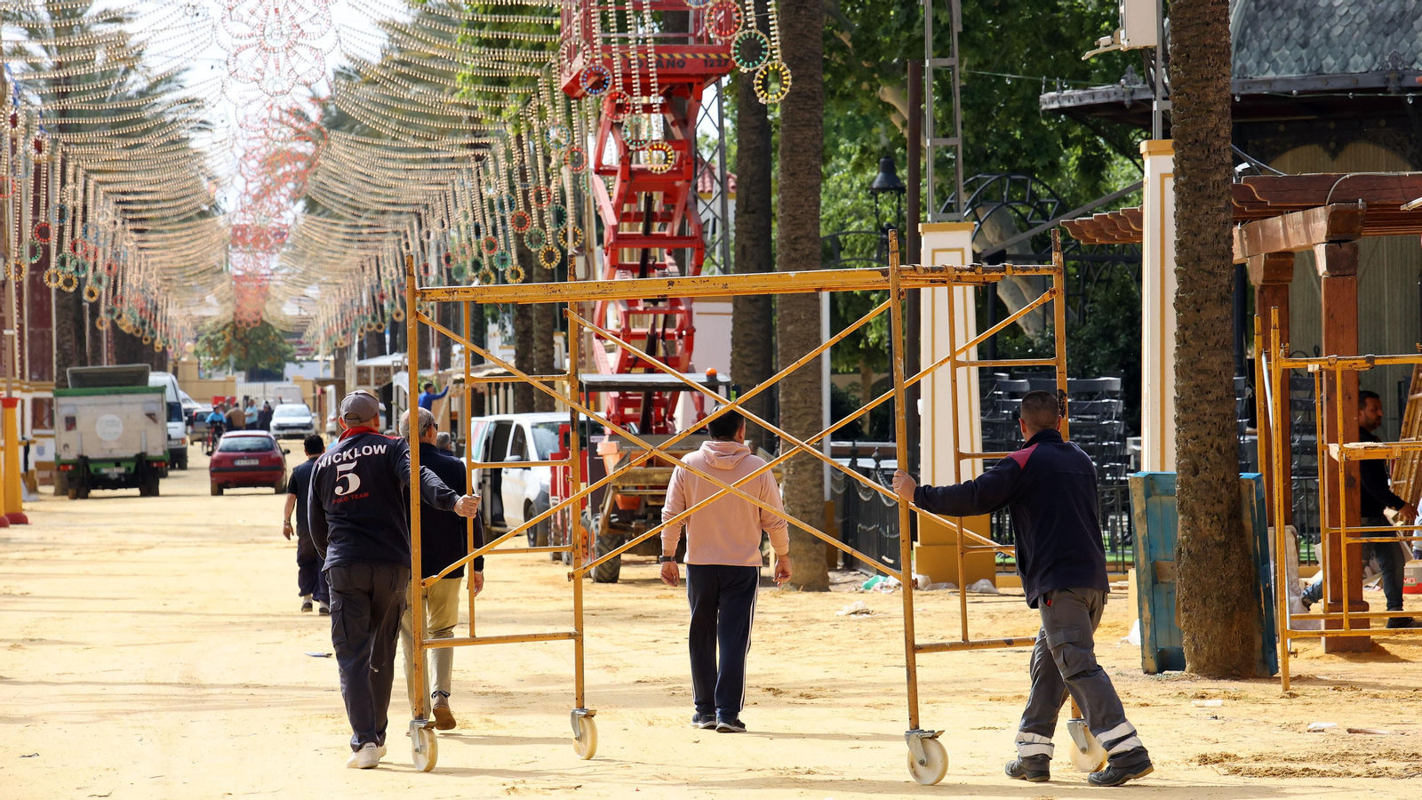 Preparativos en la Feria del Caballo 2024 de Jerez