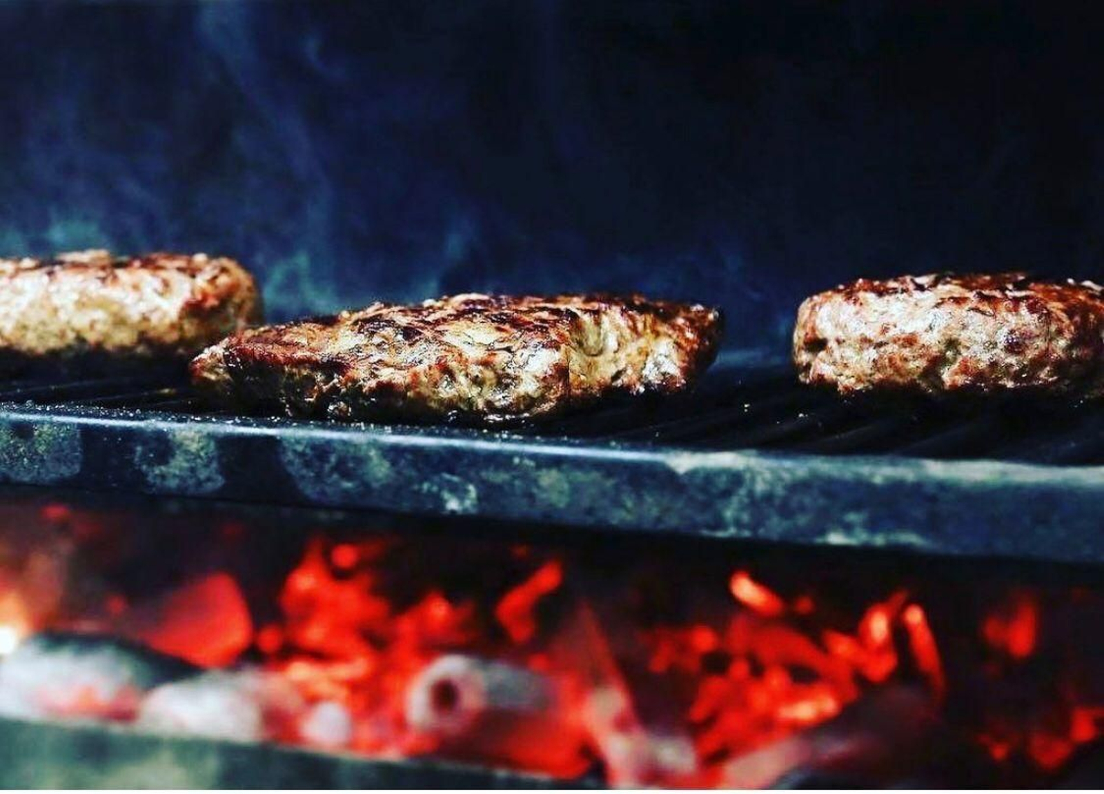 Brasas en el Restaurante Río Grande.