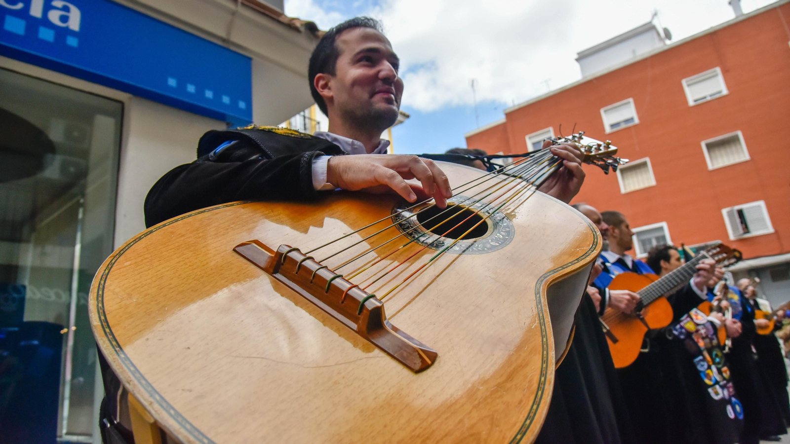 Pasacalles del Certamen de Tunas en Algeciras