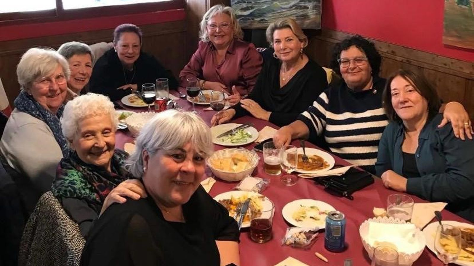 Las hermanas Merche y Amalia Tejuca, Sía Ramírez, Manoli Muñoz, Ana Expósito, Margarita Durán, Ana Manday, Ester Agarrado y Rafi Conejo.