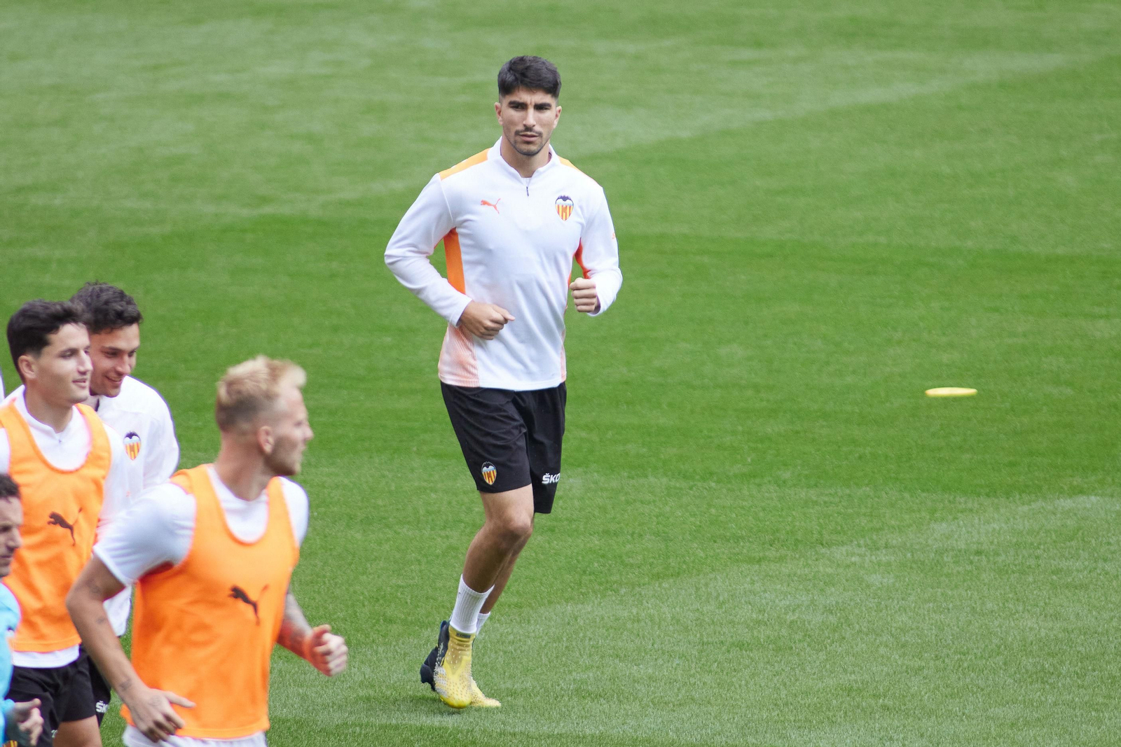 Betis - Valencia | La final de la Copa del Rey se ambienta pese a la lluvia