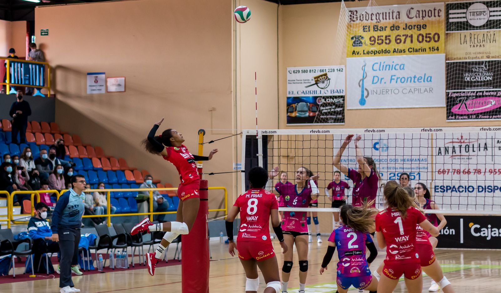 Una acción de ataque de Charlotte.