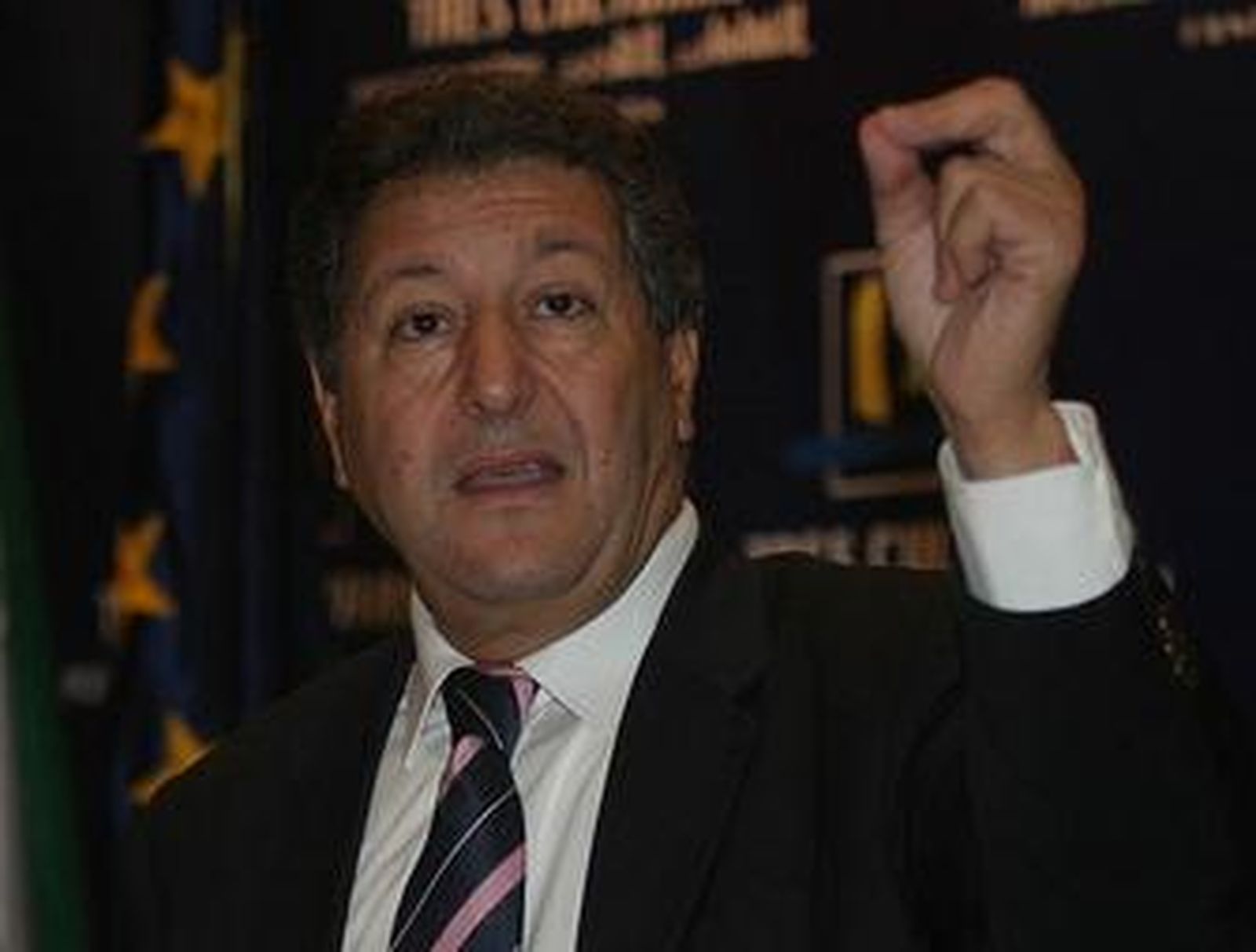 Sami Naïr en un momento de su intervención en la sede de la Fundación de Tres Culturas, en Sevilla.