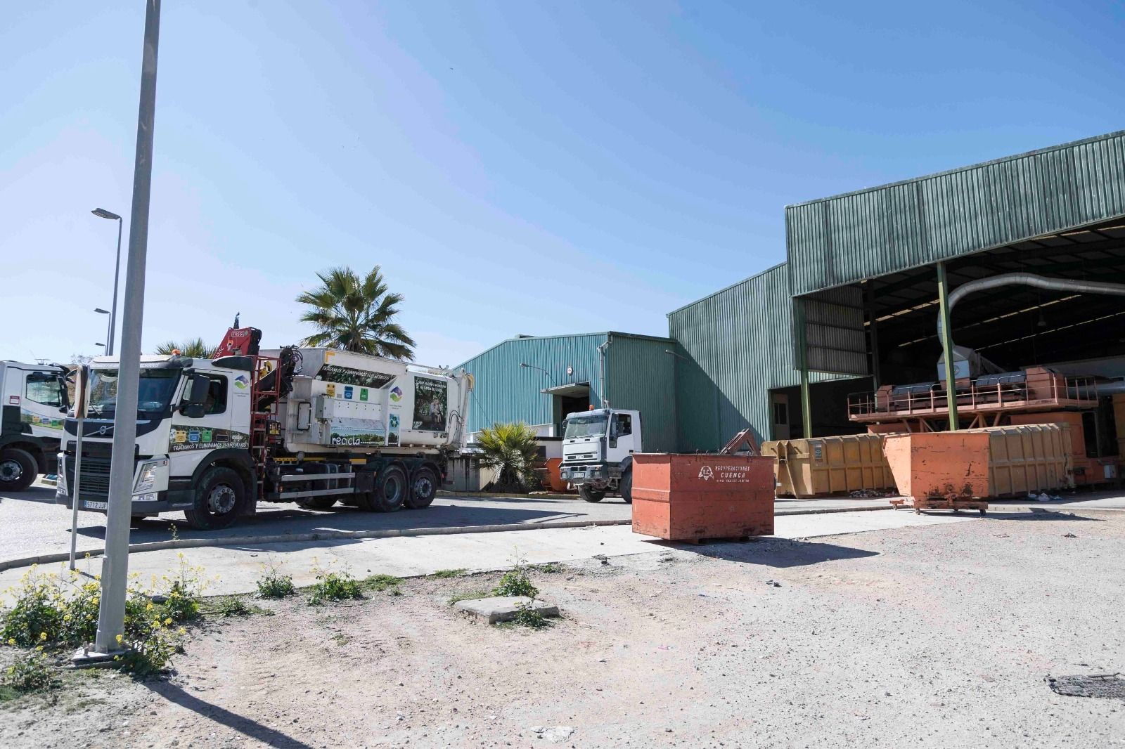 Un camión en la planta del Consorcio Estepa-Sierra Sur.