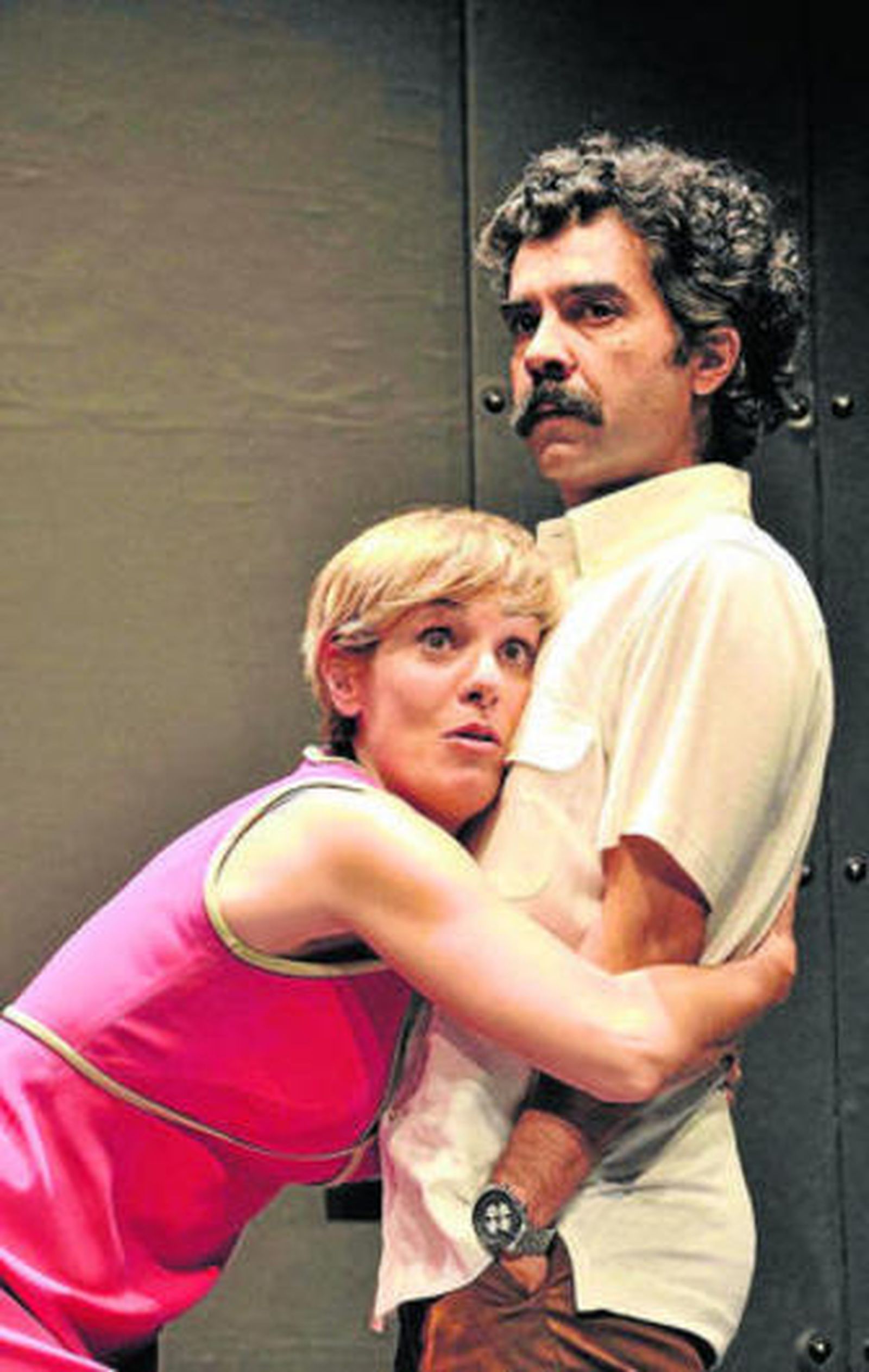 Anabel Alonso, con Federico Celada (que no actúa en el Falla), en 'Sexos'.