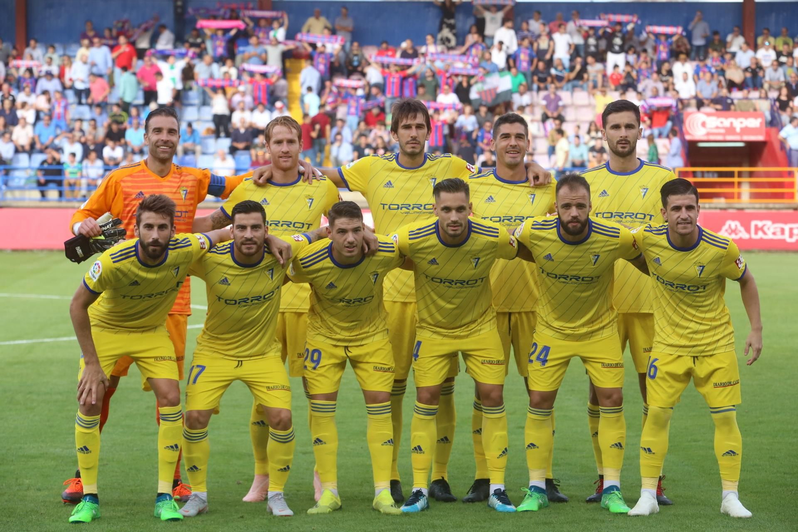 Once del Cádiz frente al Extremadura, con la novedad de Garrido.