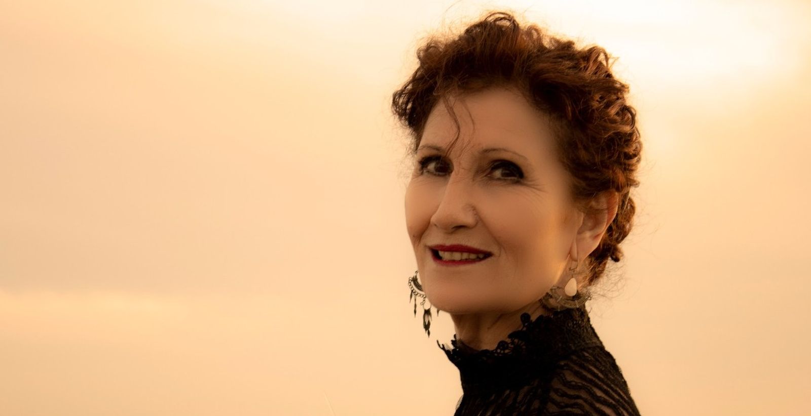 Sensi Falán desde su tierra natal lleva años cosechando éxitos y ahora vuelve con nuevo disco.