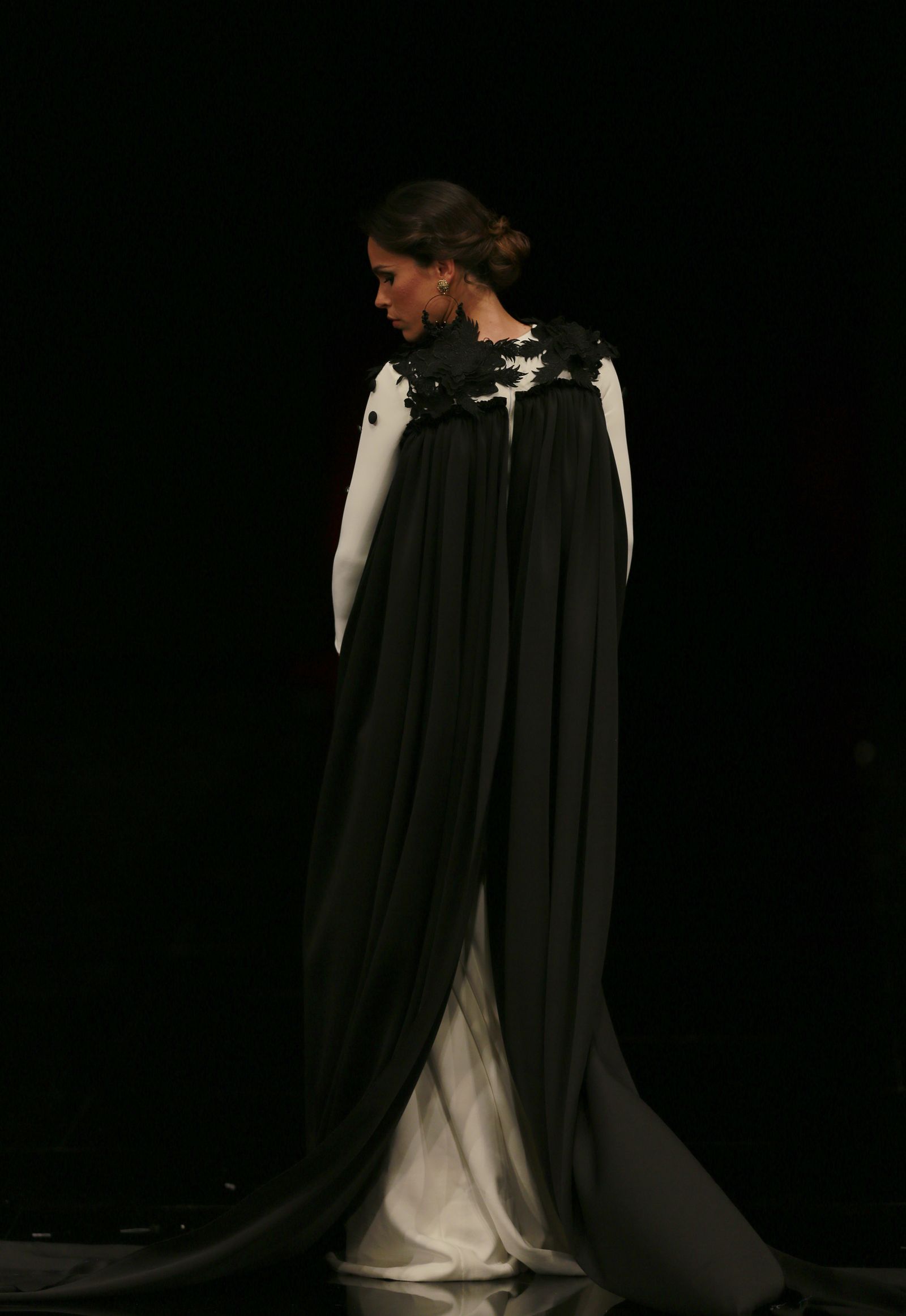 Desfile de Ernesto Sillero.