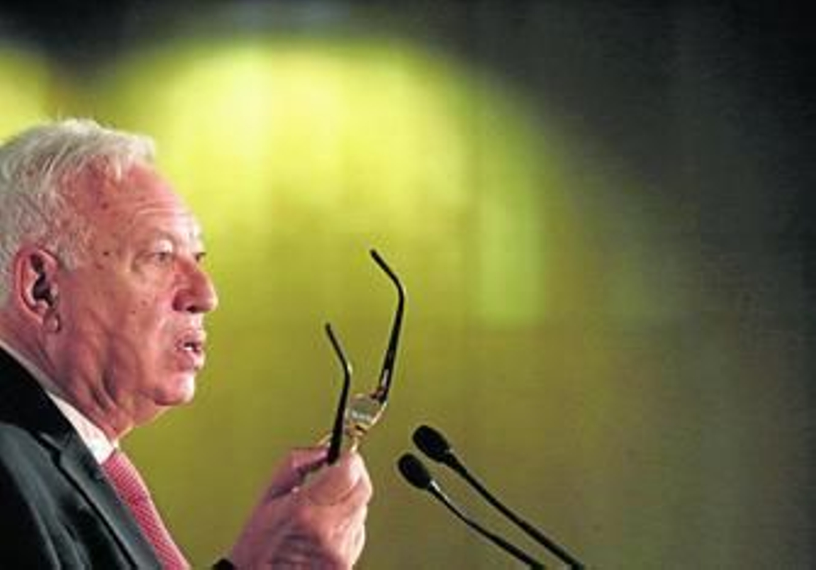 El ministro de Asuntos Exteriores, José Manuel García-Margallo, durante un almuerzo-coloquio en Madrid el pasado 28 de octubre.