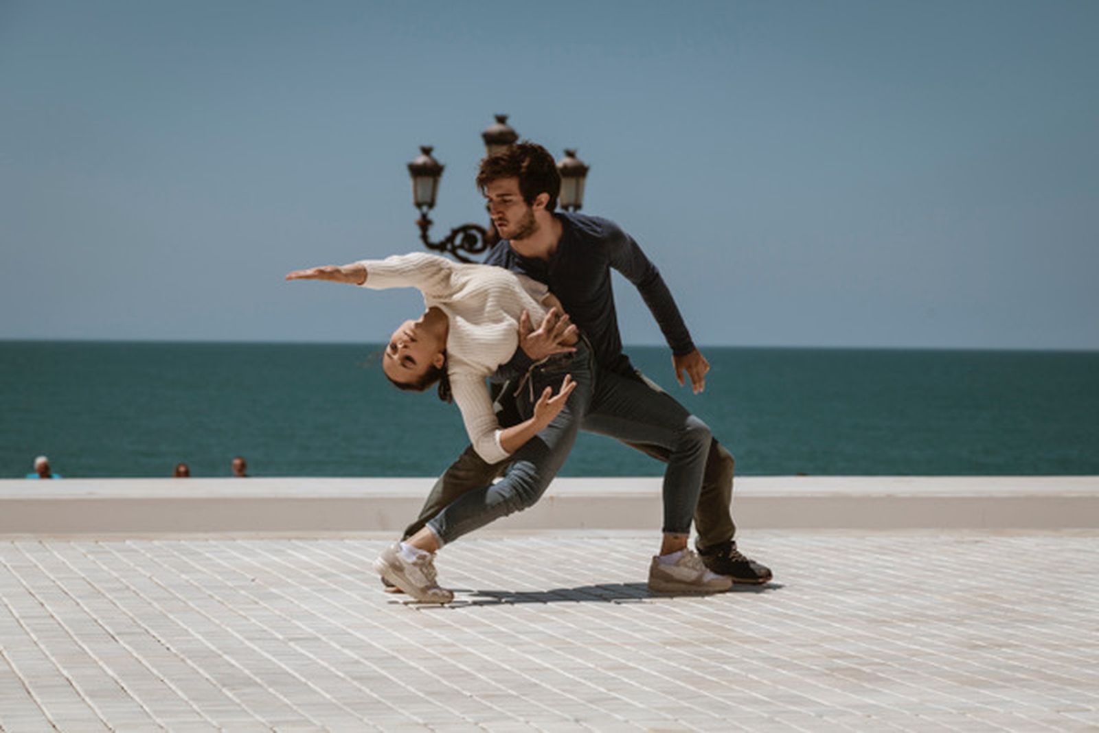 Representación en Cádiz de 'El lago de los cisnes (el pequeño)'.