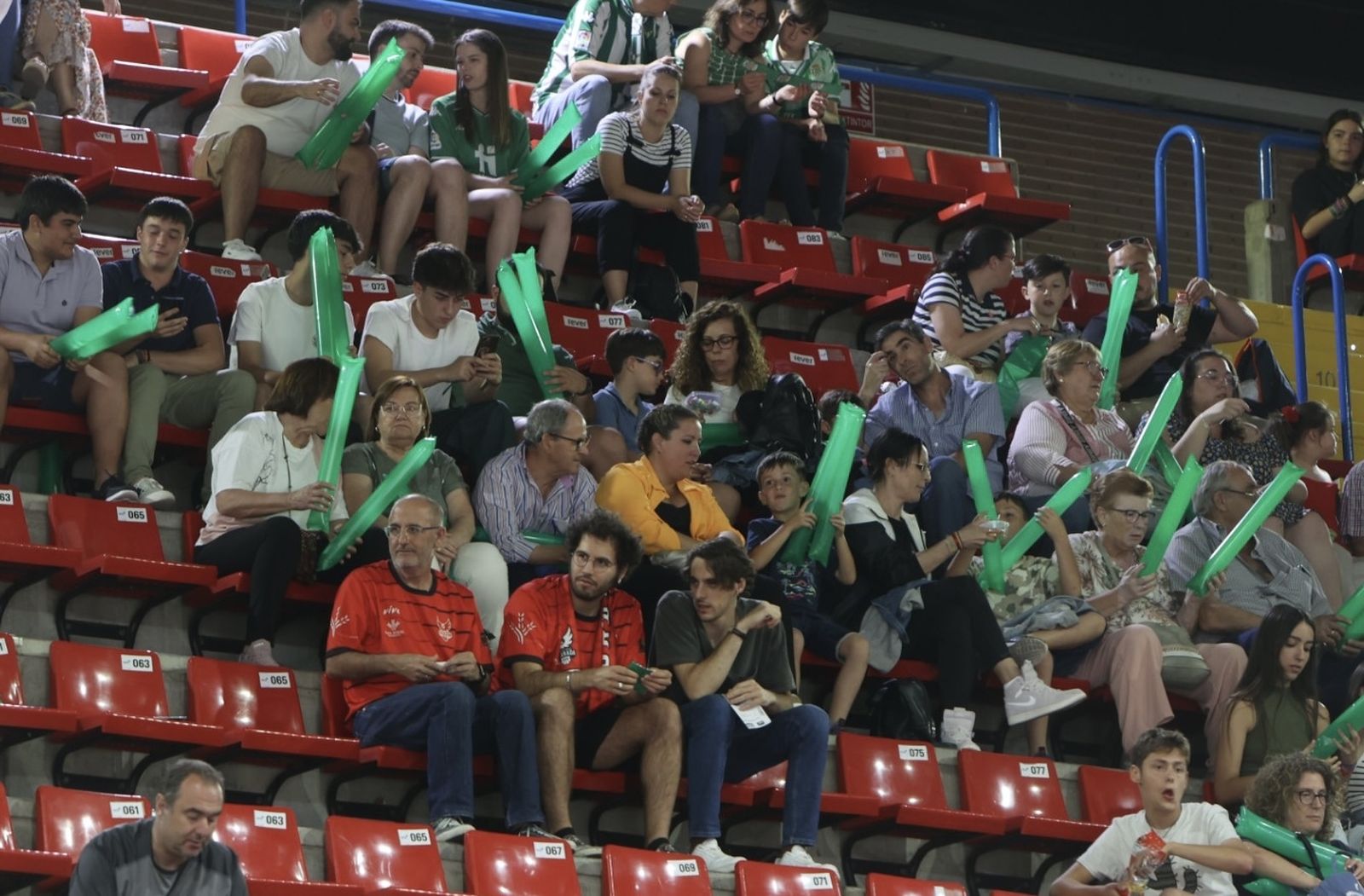 Búscate en el o Betis Granada de baloncesto
