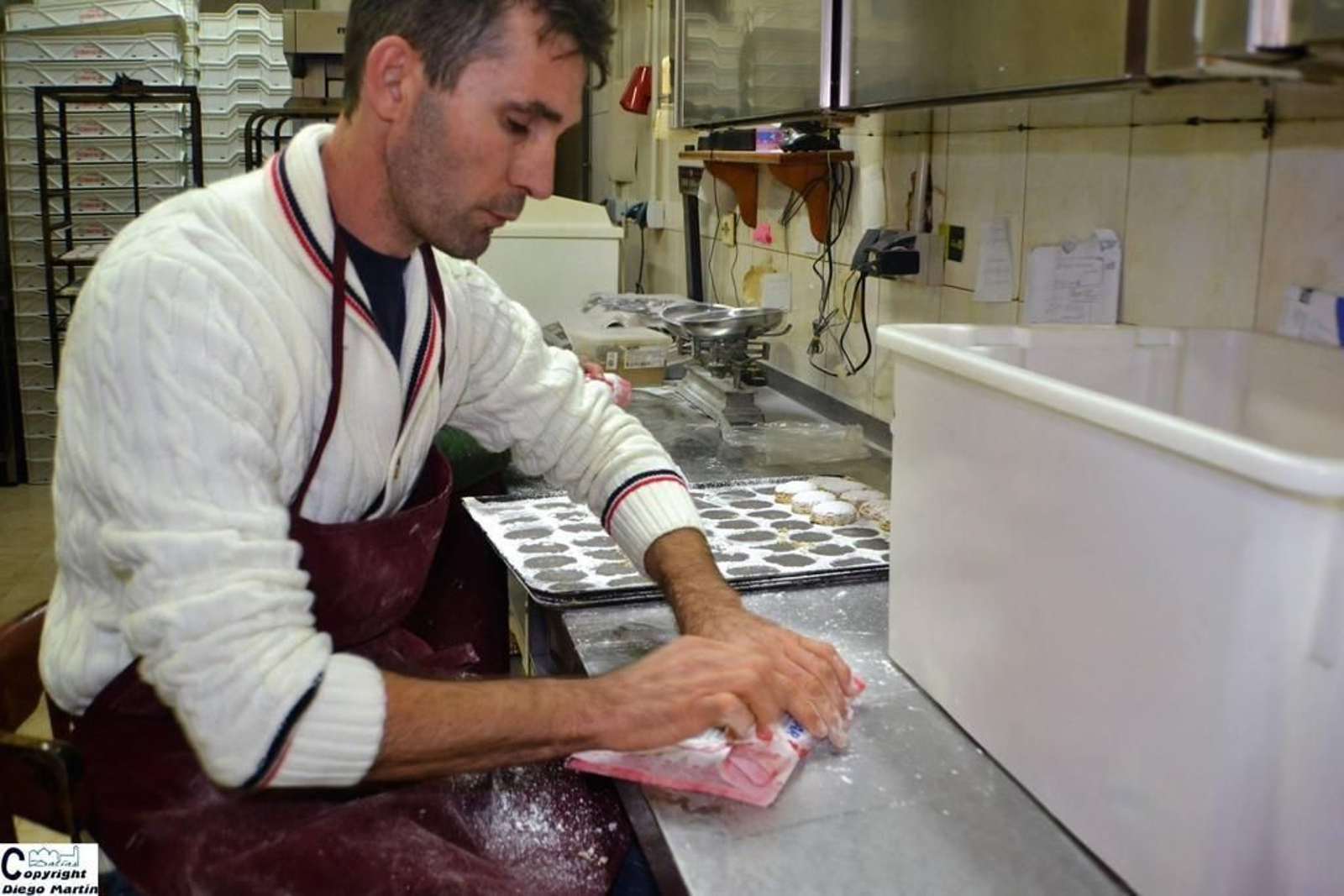 Vea cómo realiza de forma artesanal la Pastelería Escobar sus mejores dulces