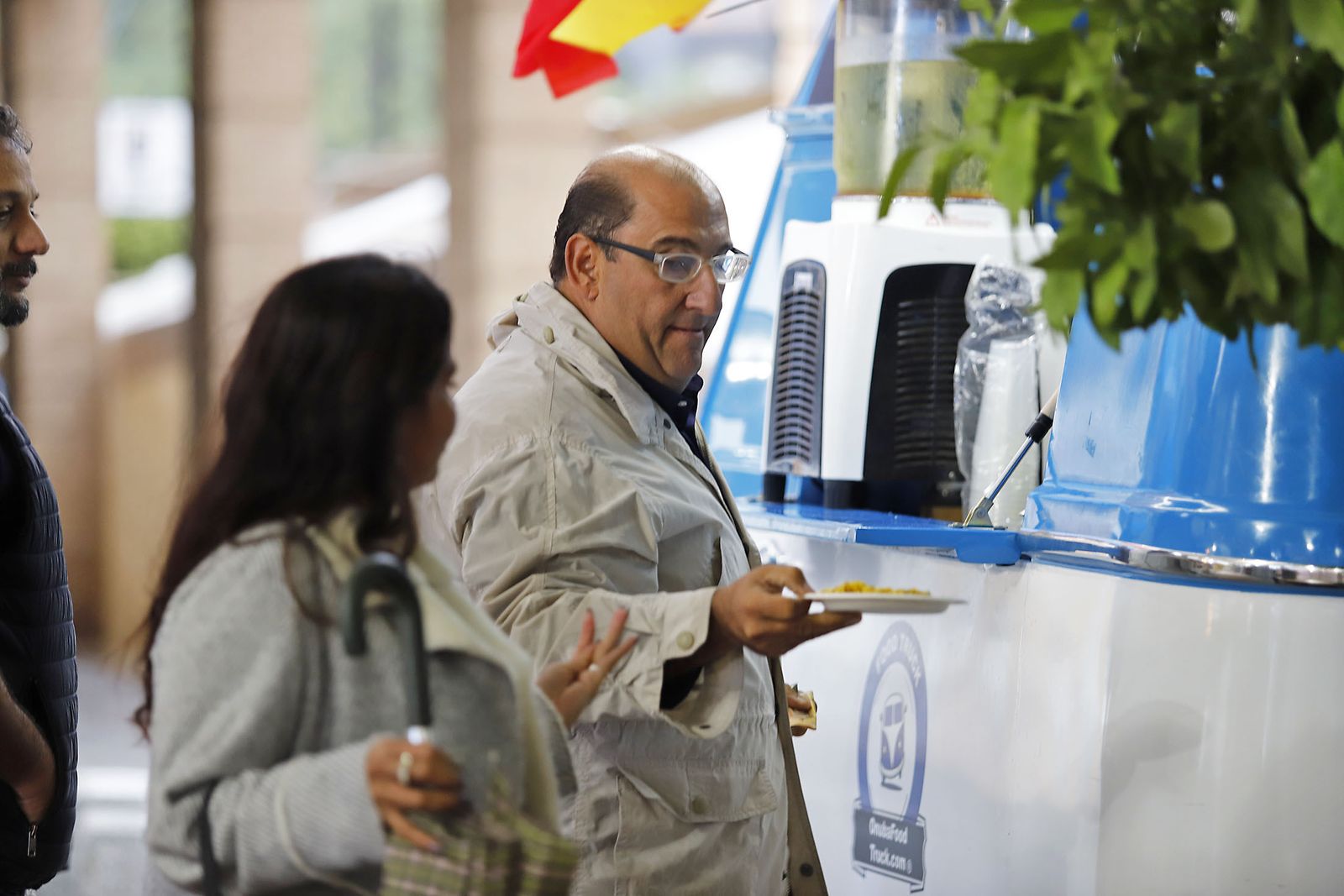 Imágenes de la mañana lluviosa de domingo en Huelva