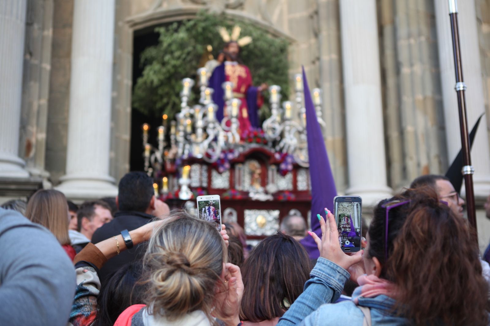 Imágenes del Lunes Santo en la comarca
